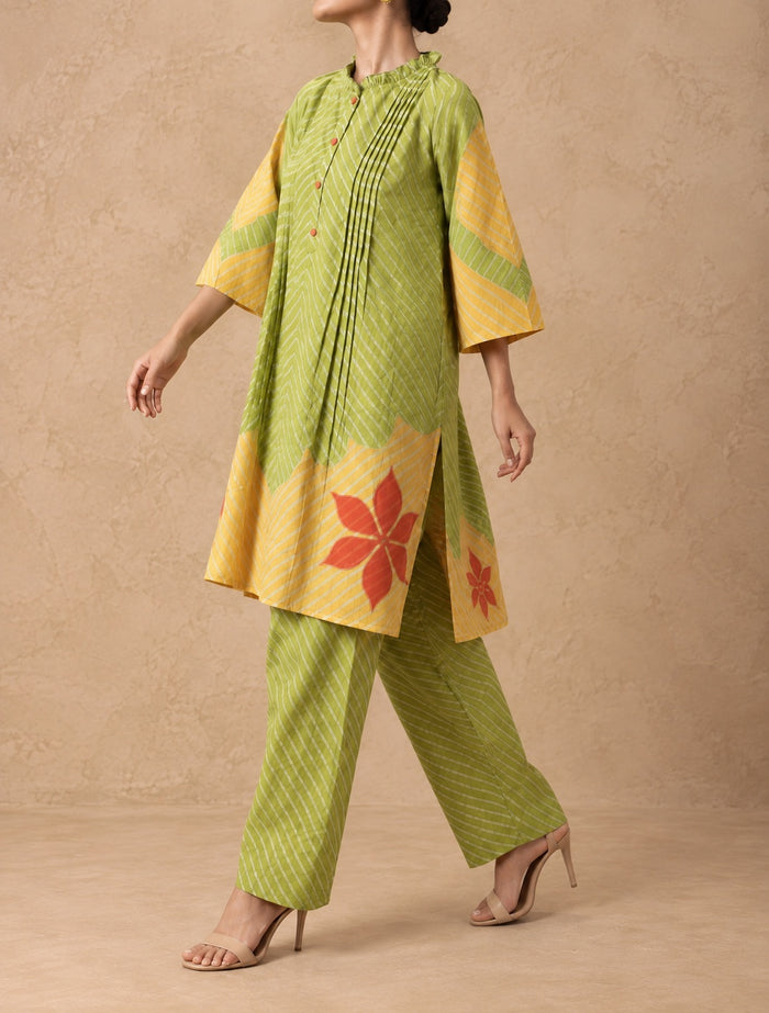 Parrot Green & Mustard Mul Cotton Farsi Co-ord Set